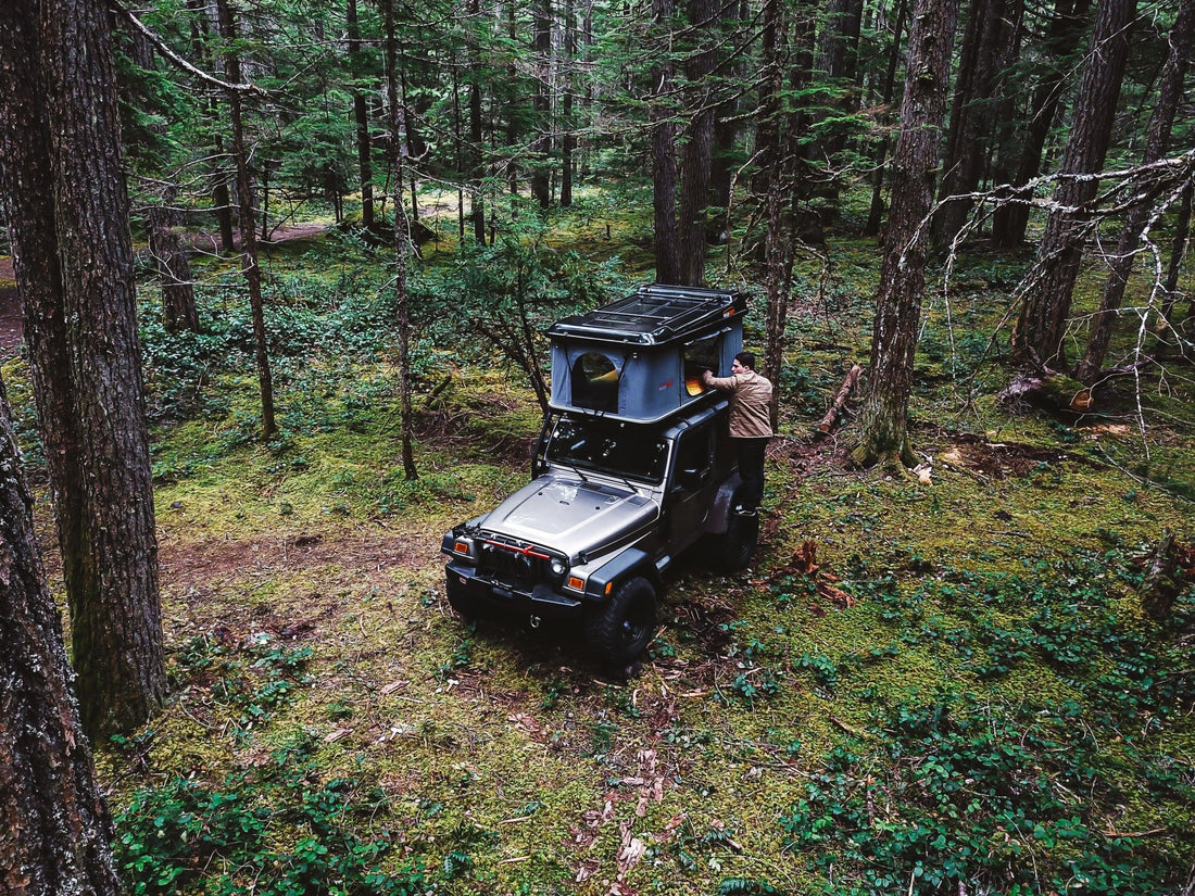 A Roofnest hard shell roof top tent in Oregon.