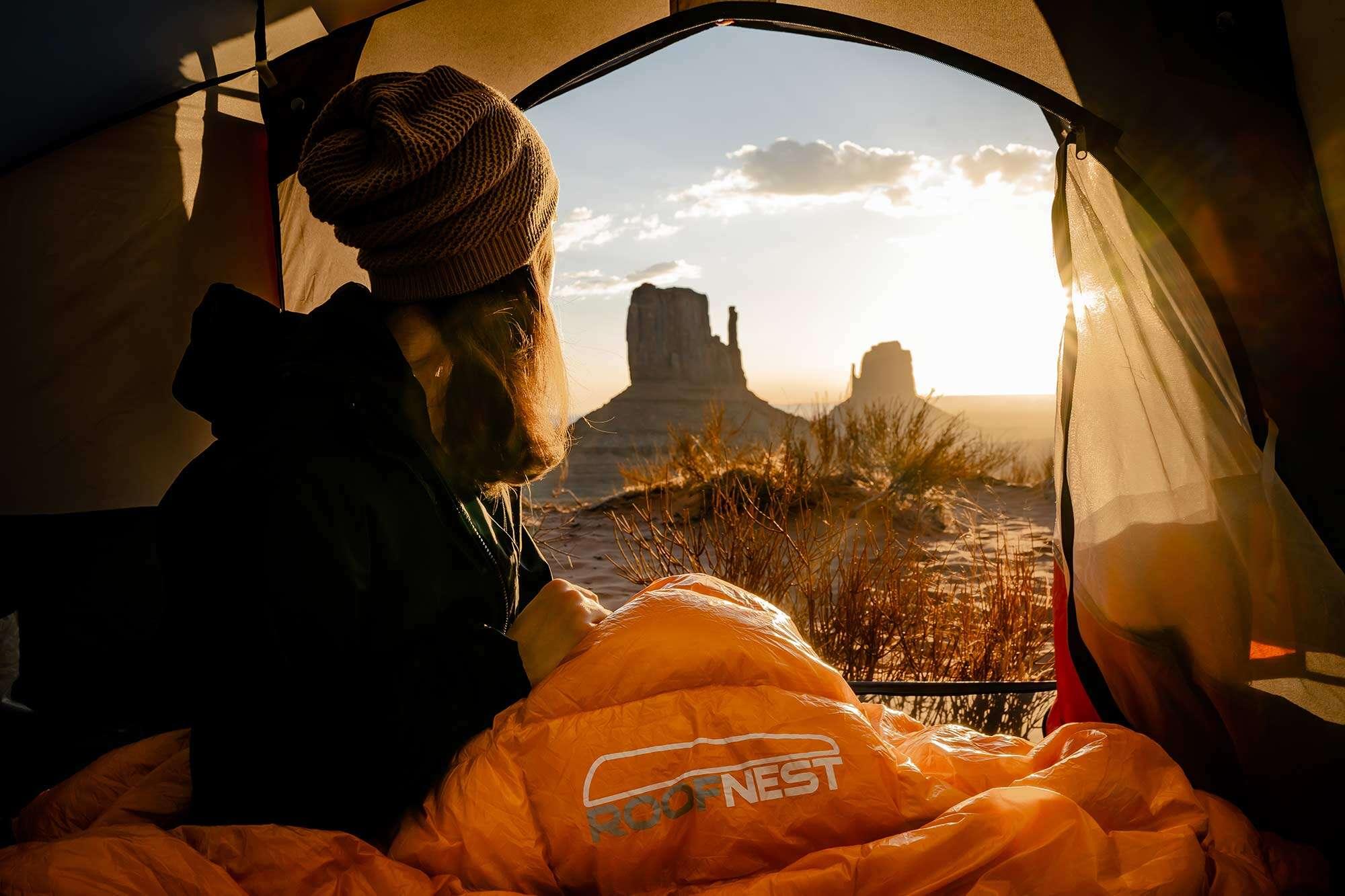 How To Stay Warm Camping in Winter – Roofnest