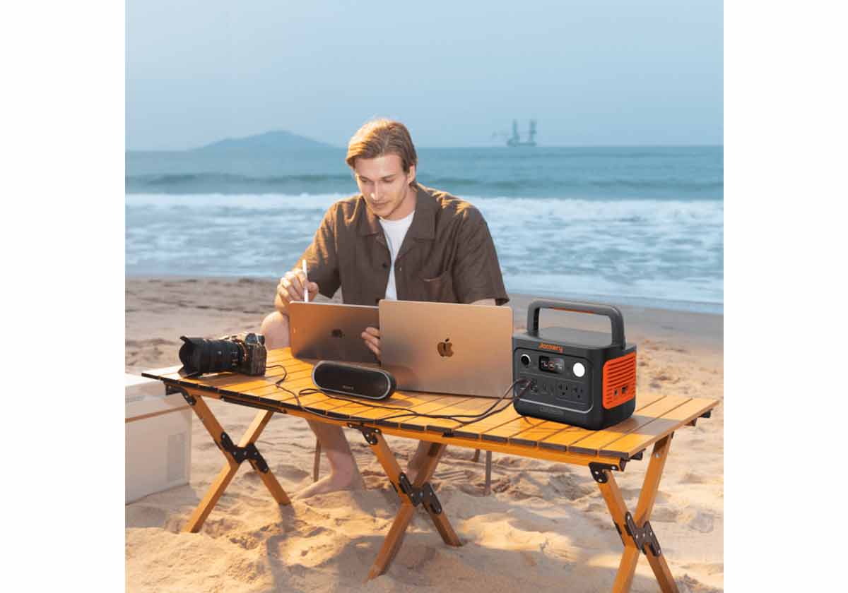 Jackery Portable Power Station  Explorer 300 v2