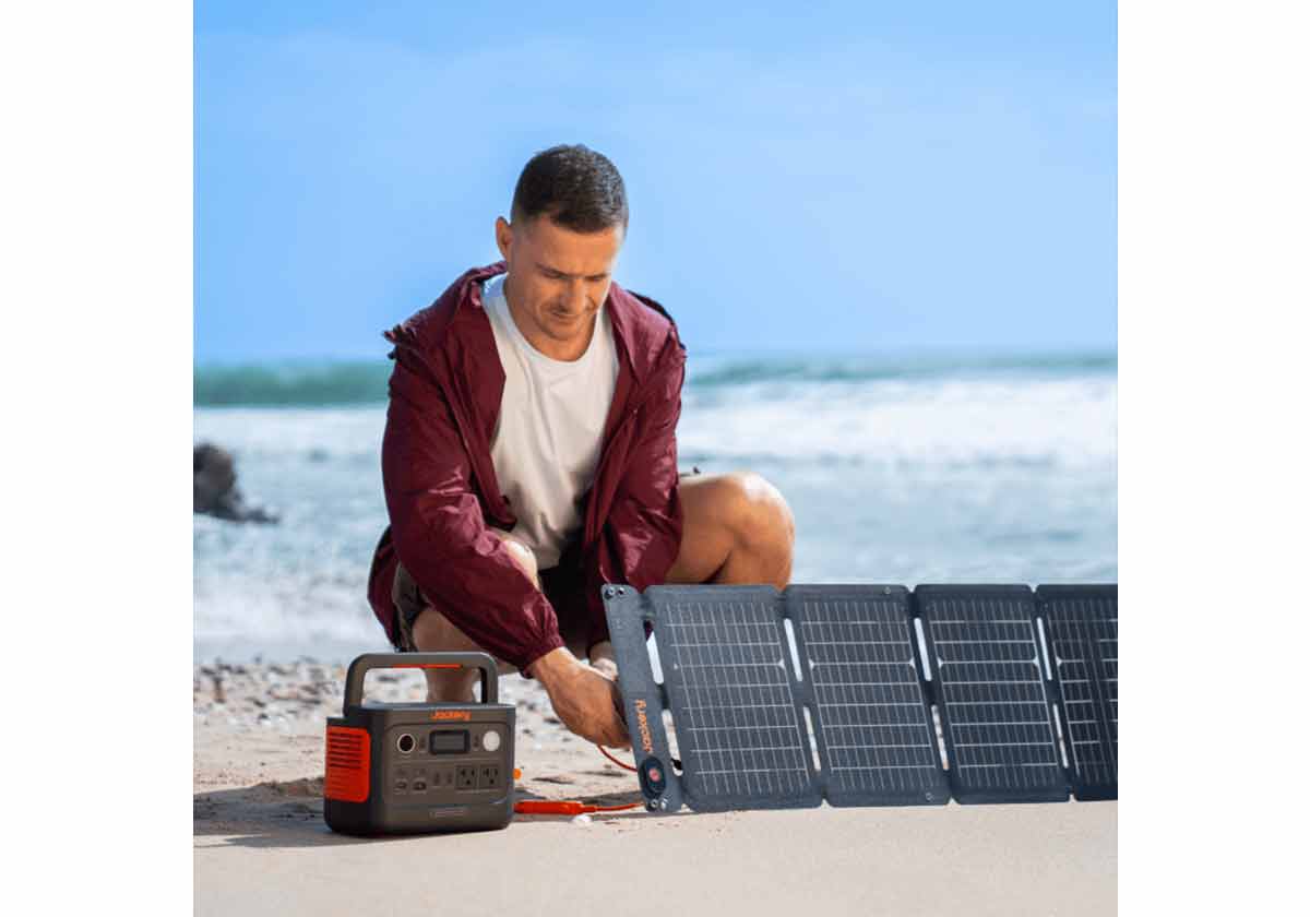 Jackery Portable Power Station  Explorer 300 v2